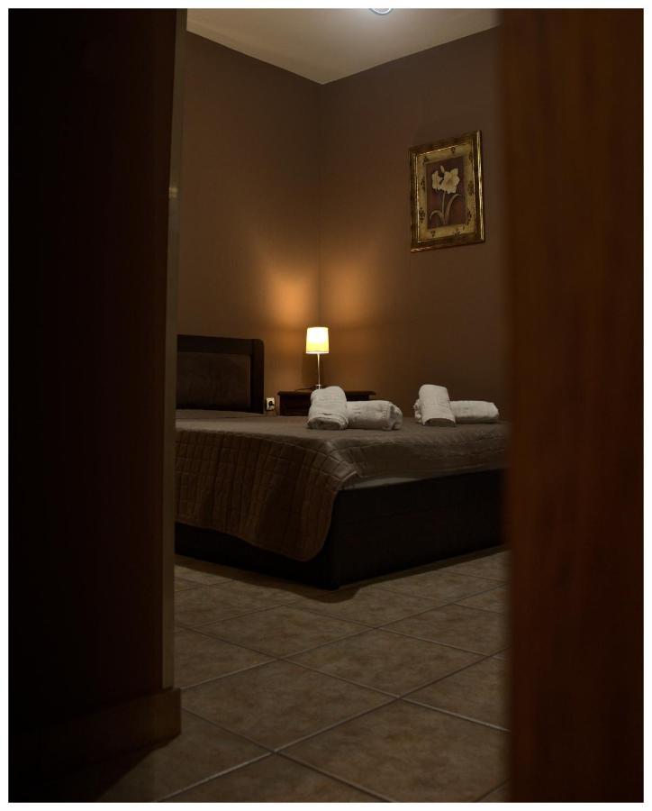 Dione Apartments Ouranoupoli Bagian luar foto